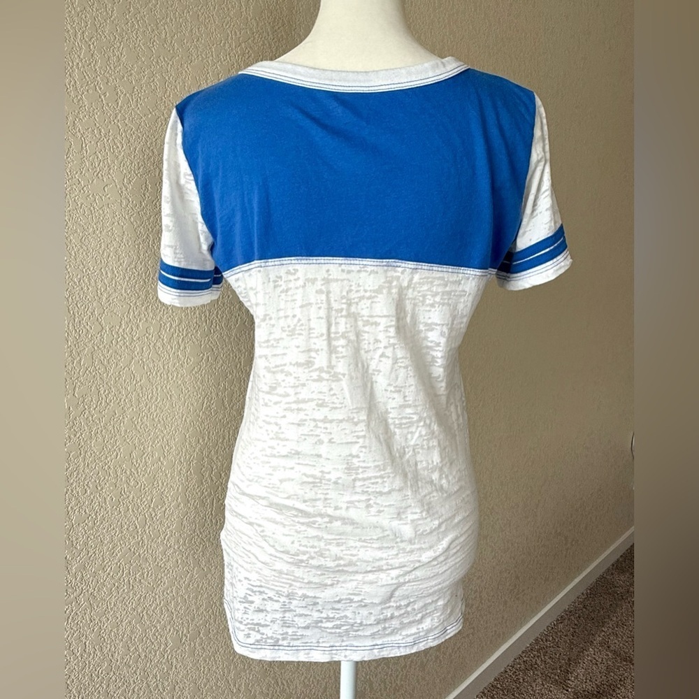 🏀 Denver Nuggets Women’s Tee – Blue84 – Medium – Distressed Flag Logo - Picture 5 of 6